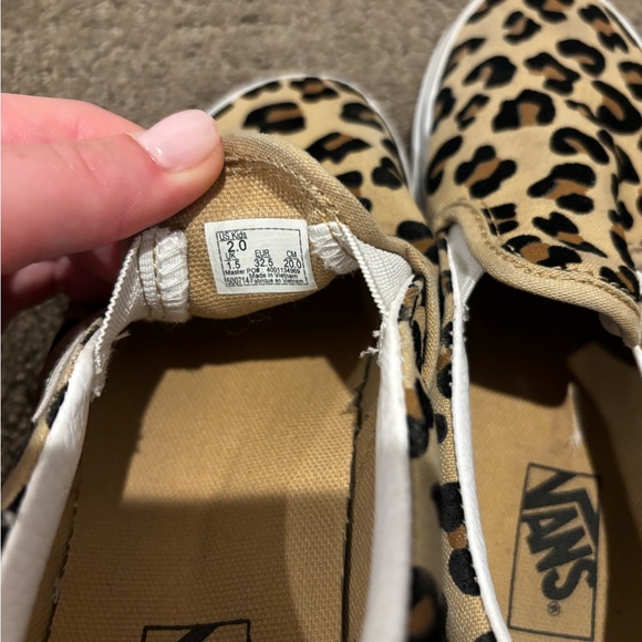 Vans cheetah print girls Y2 - Picture 2 of 4